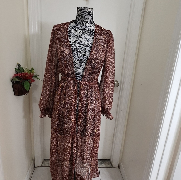 expess burgundy metalluc accent  printed  open front long duster cover u… - Picture 1 of 12